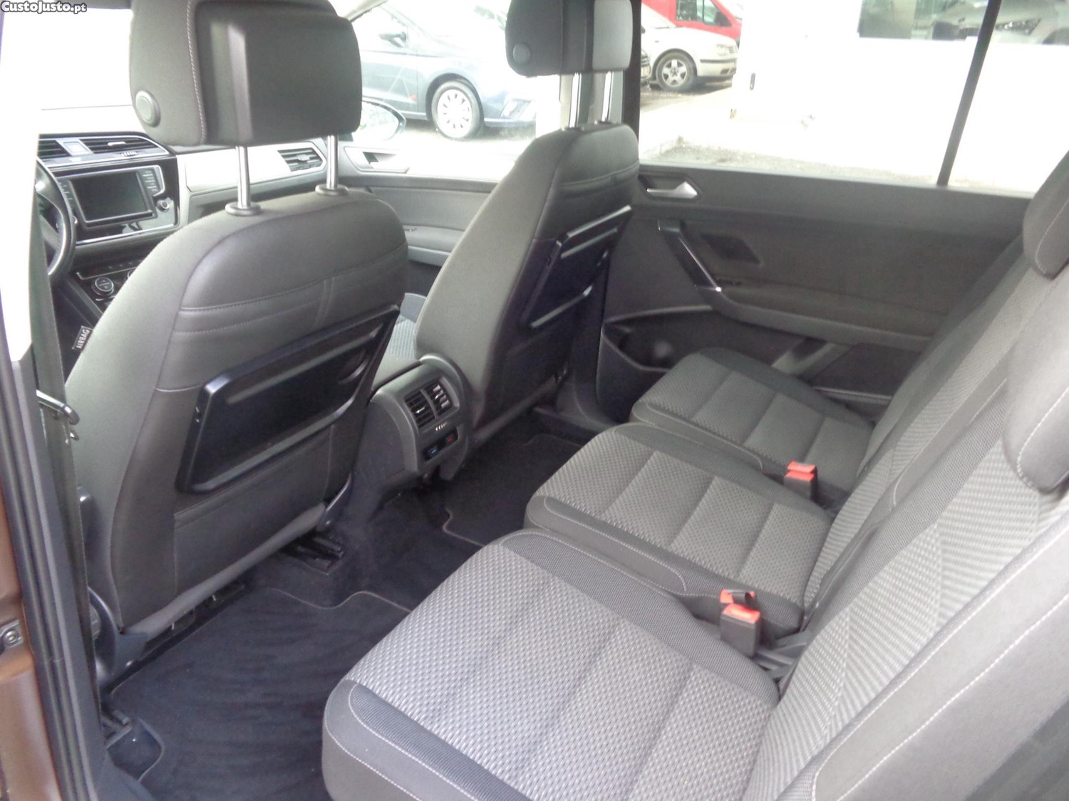 Volkswagen Touran 1.6 Tdi (110cv.) 7 lugares — fotografia 8