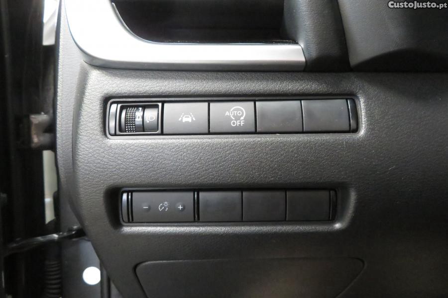 Nissan Qashqai 1.3 DIG-T N-Connecta — fotografia 4