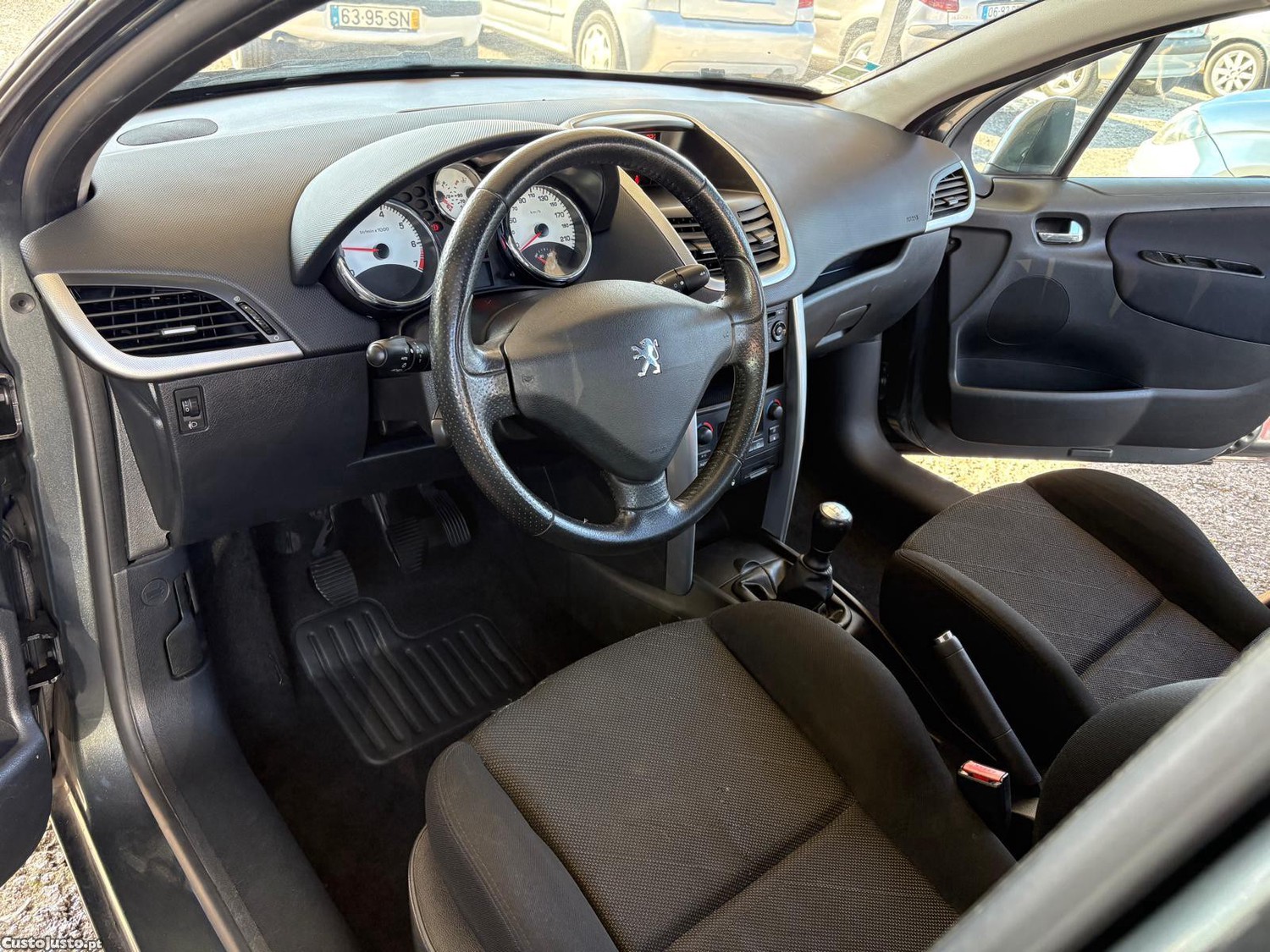 Peugeot 207 1.4 Sport — fotografia 14