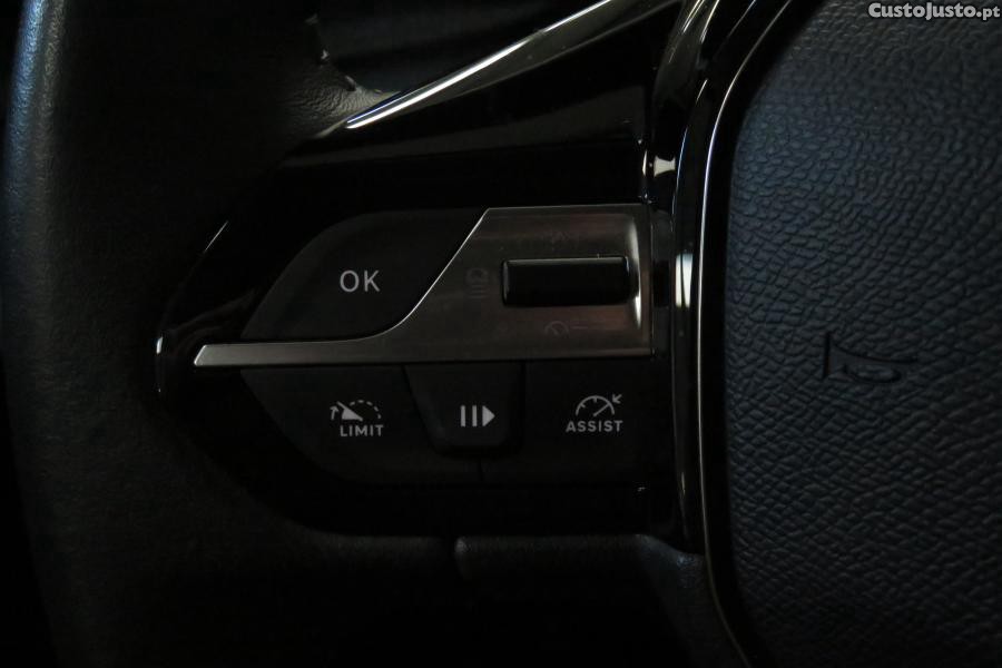 Peugeot 308 1.2 PureTech Allure — fotografia 14
