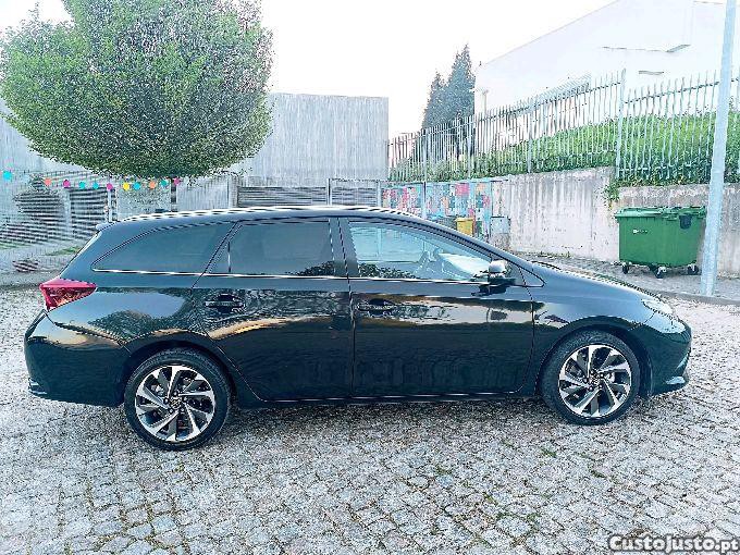 Toyota Auris SPORTS TOURING 1.4 D-4D ÚNICO DONO NACIONAL 2016 — fotografia 6