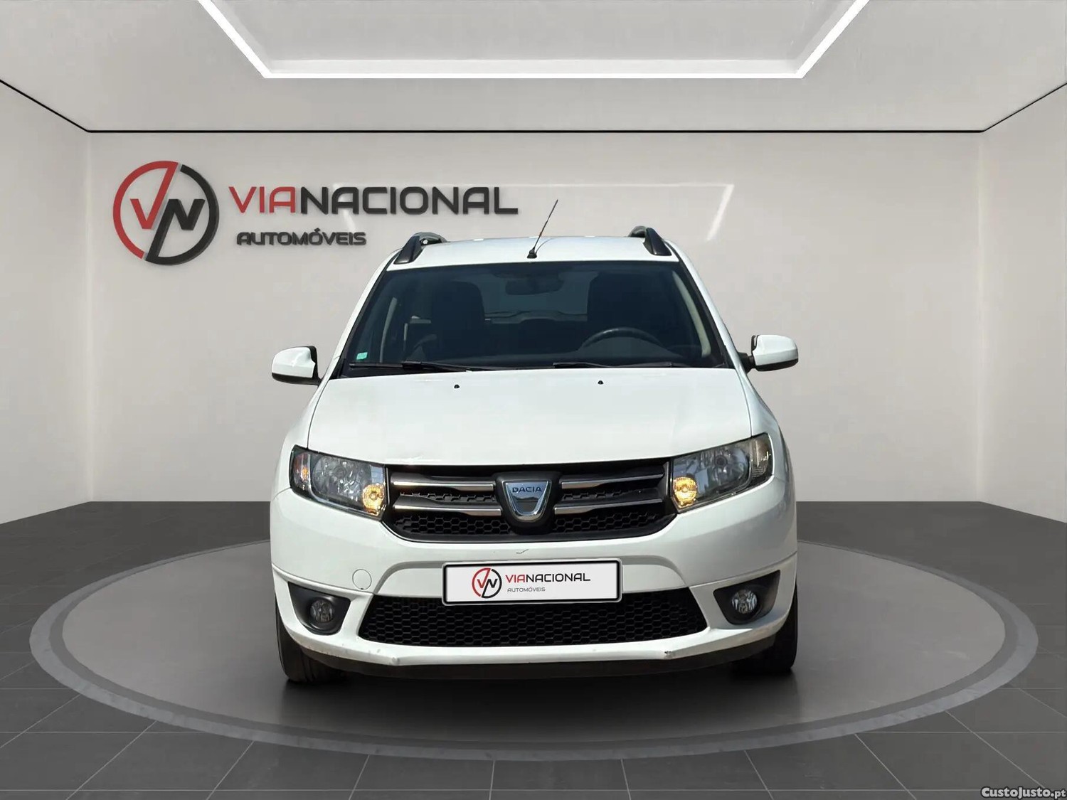 Dacia Logan 0.9 TCe Comfort Bi-Fuel — fotografia 16