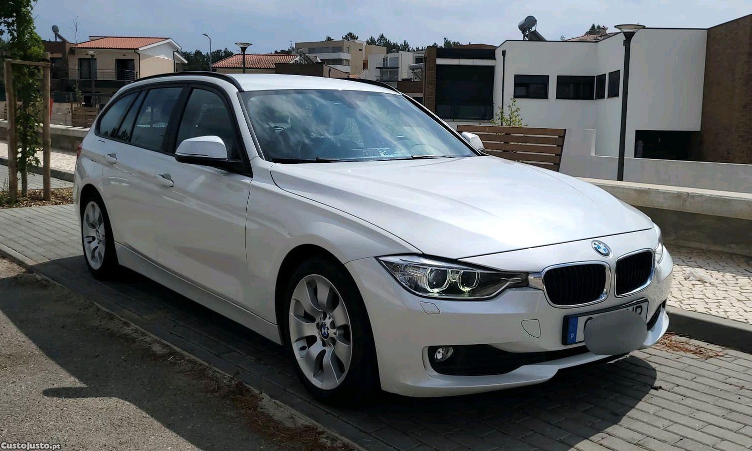 BMW 320 d — fotografia 11