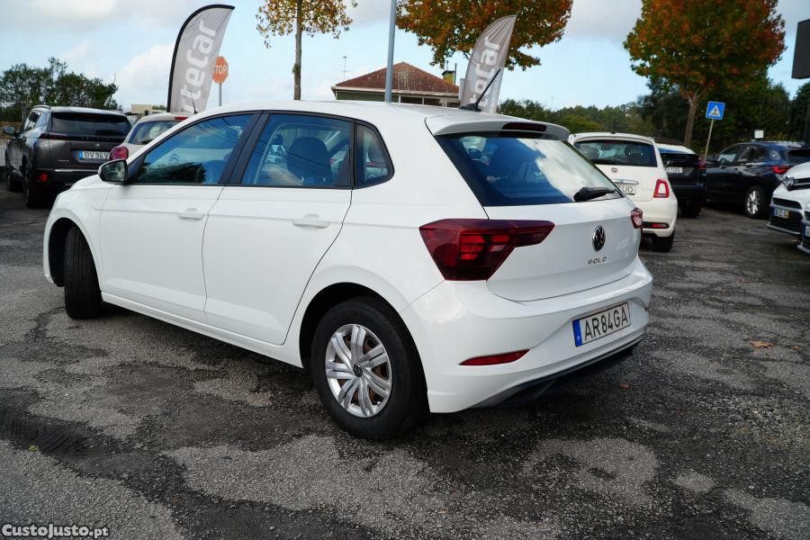 Volkswagen Polo 1.0 Confortline — fotografia 9