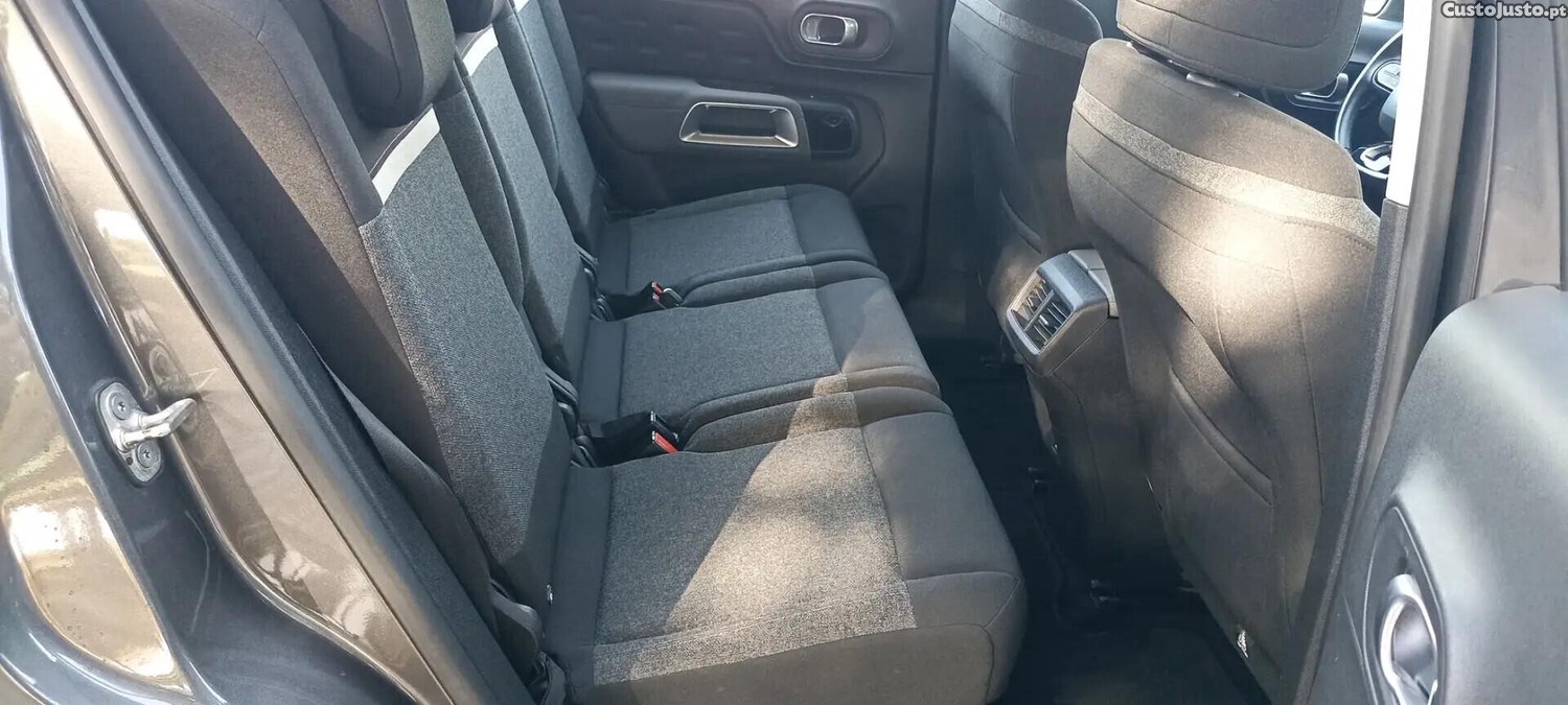 Citroën C5 Aircross BlueHDI 130 S&S LIVE — fotografia 14