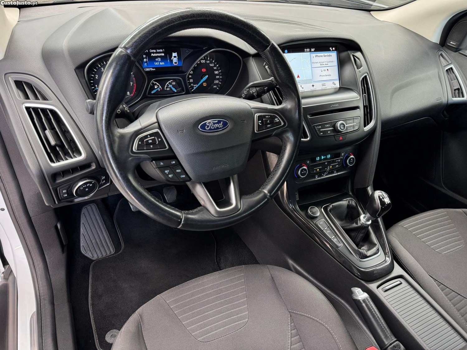 Ford Focus 1.0 SCTi Titanium — fotografia 13