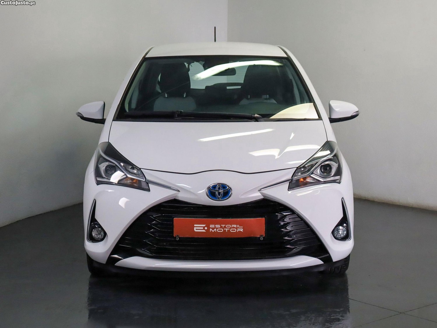 Toyota Yaris 1.5 HSD Comfort — fotografia 19