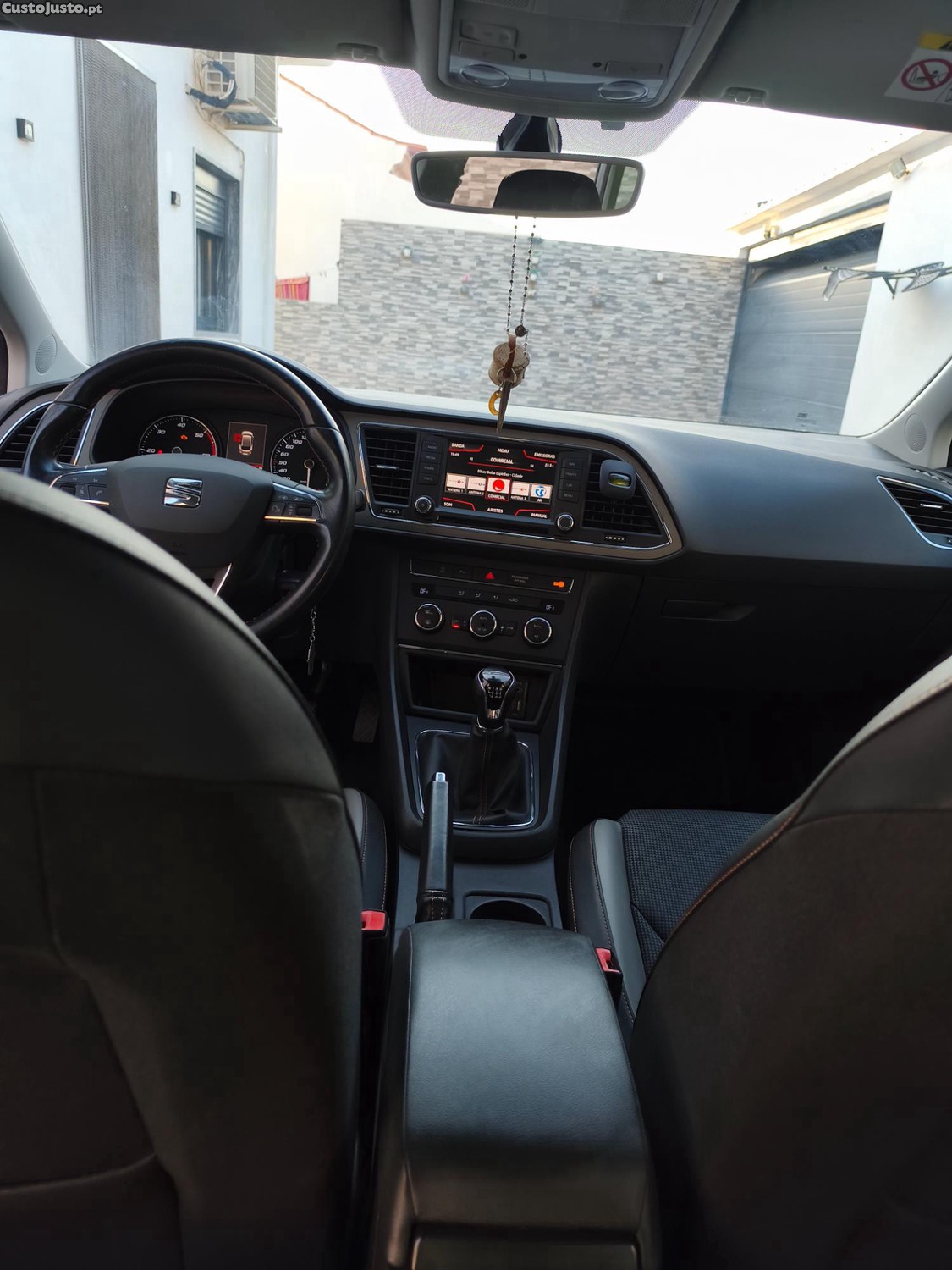 SEAT Leon X experience 4drive — fotografia 8
