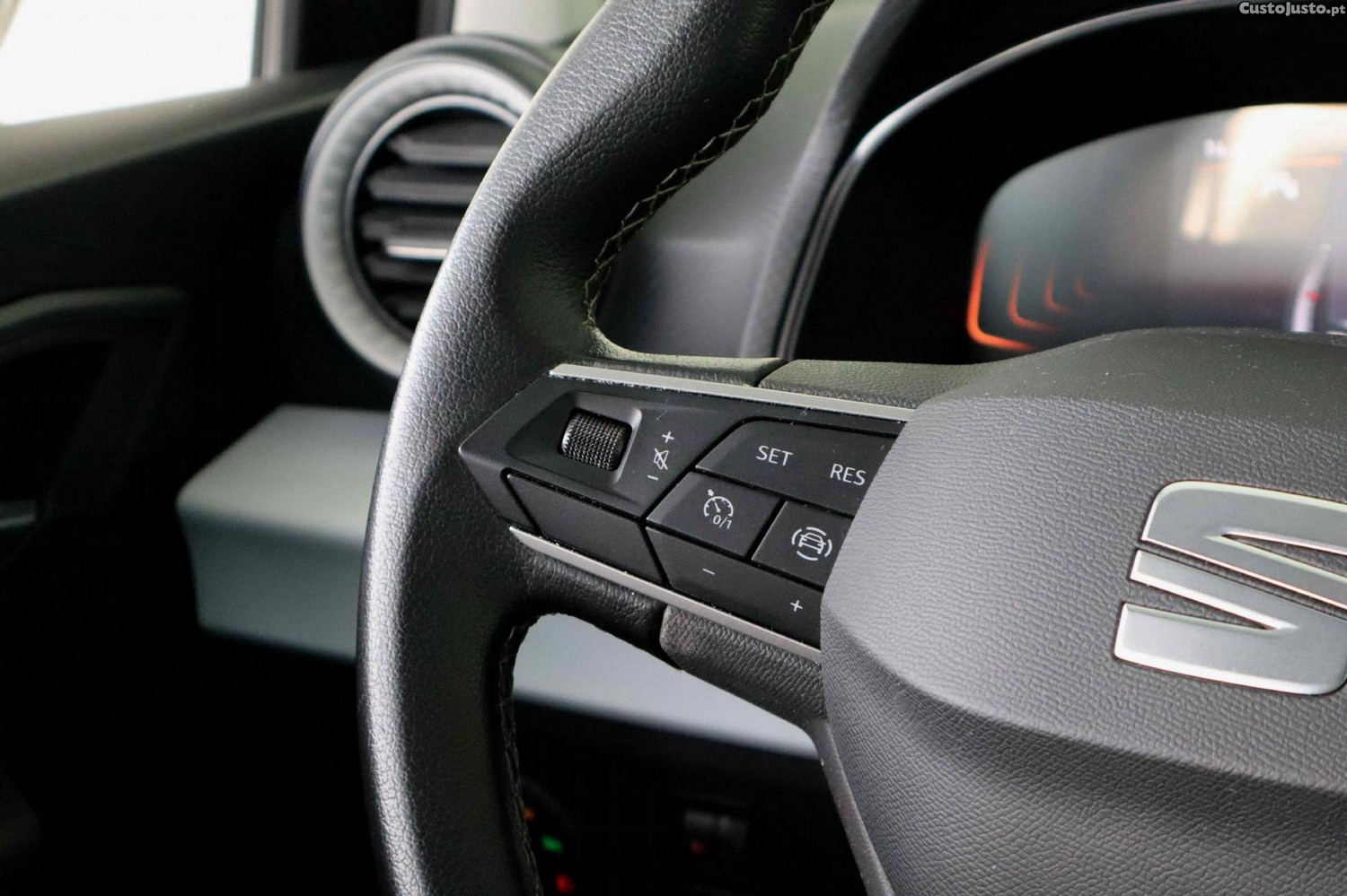 SEAT Arona 1.0 TSI Style — fotografia 12