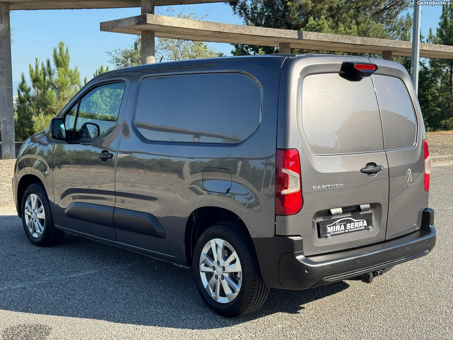 Peugeot Partner 1.5 BlueHDi Asphalt Standard EAT8 — fotografia 19