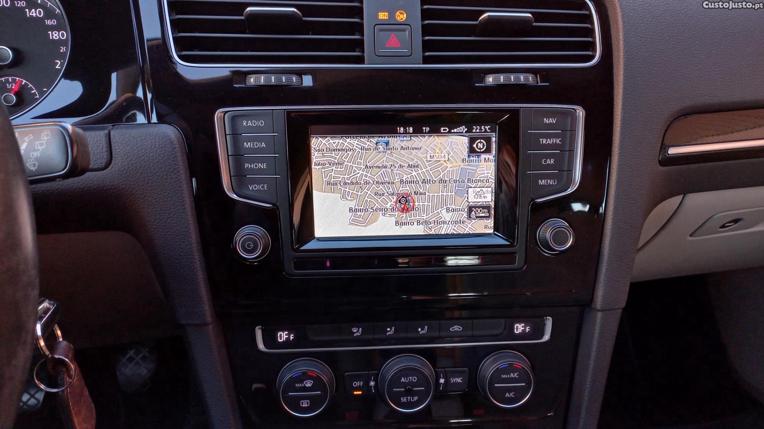 Volkswagen Golf 1.6 tdi highline — fotografia 4
