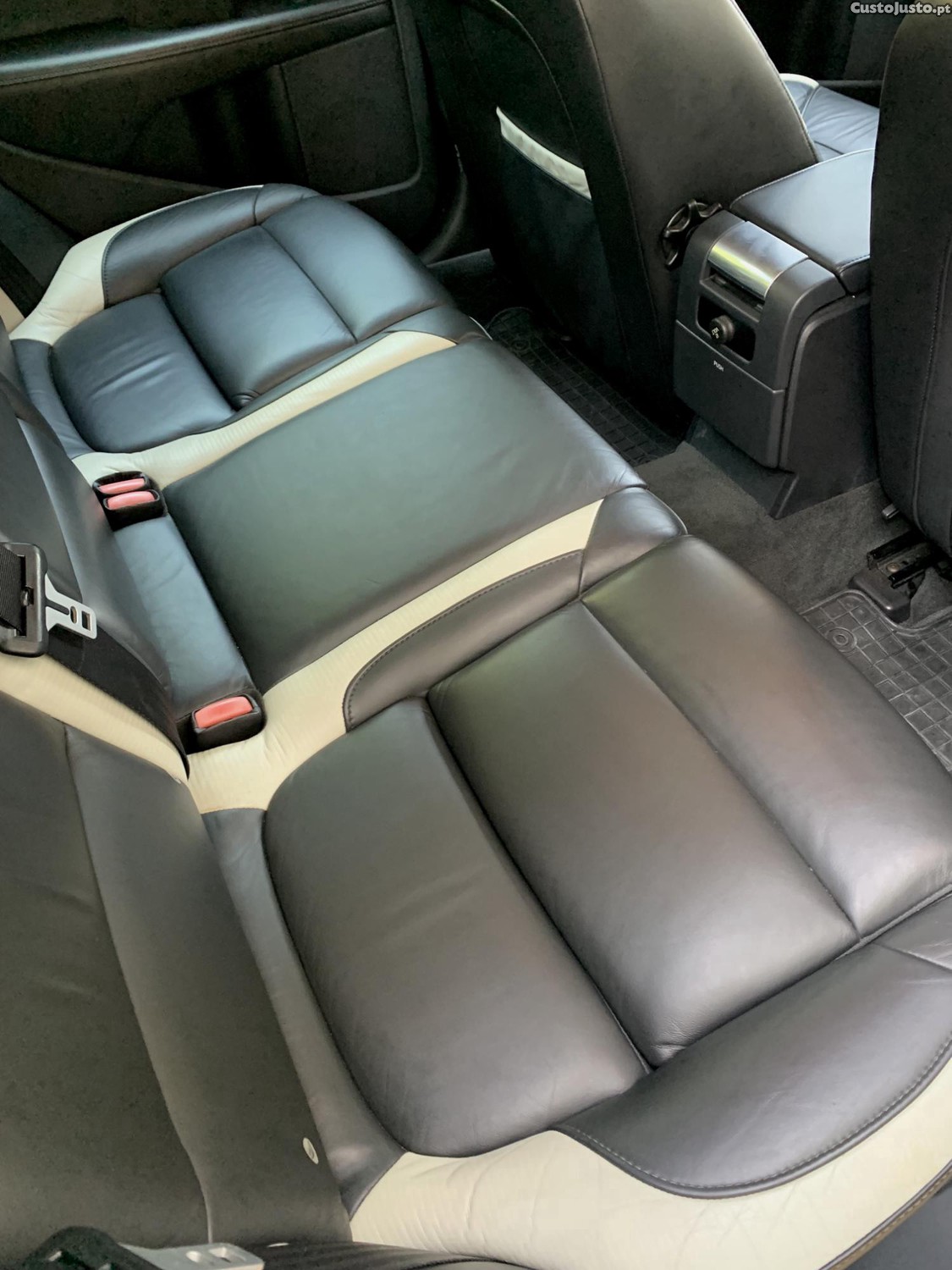 Volvo V70 D3 R-Design Geartronic — fotografia 4