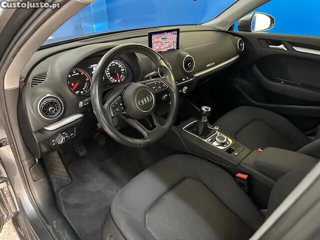 Audi A3 30 TDI Design — fotografia 10