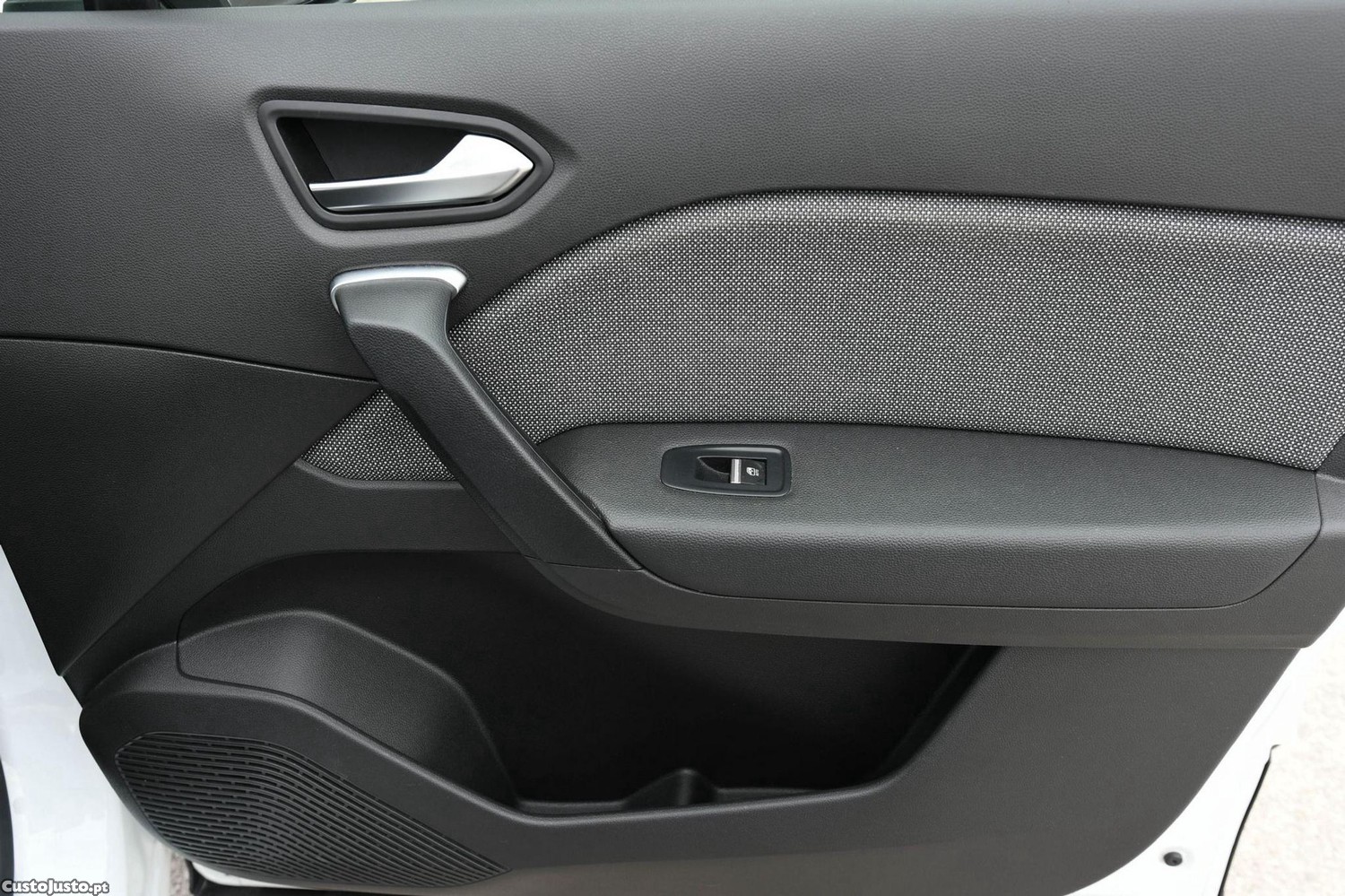 Renault Captur 1.0 TCe Techno — fotografia 4