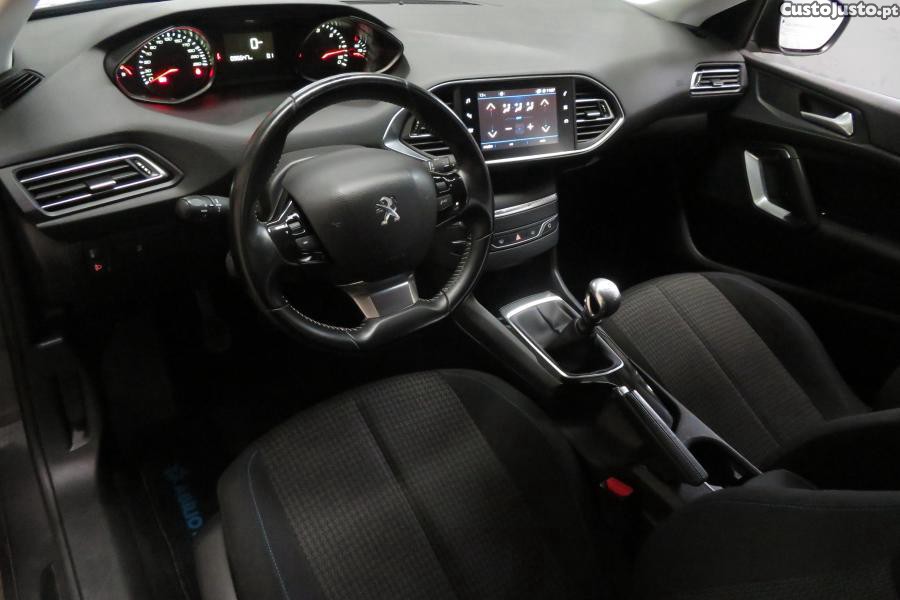 Peugeot 308 1.5 BlueHDi Style — fotografia 23