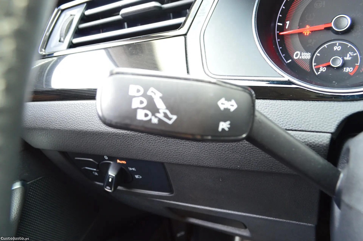 Volkswagen Arteon 2.0 TDI Elegance DSG — fotografia 14
