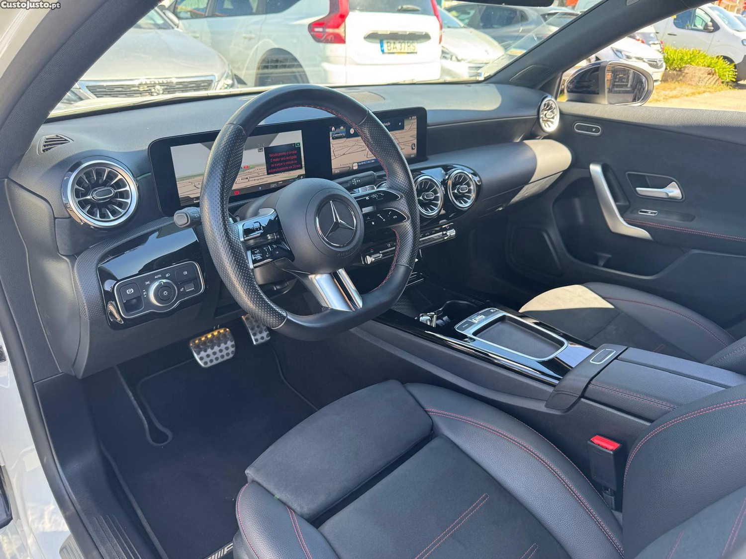 Mercedes-Benz A 200 AMG Line Aut. — fotografia 18