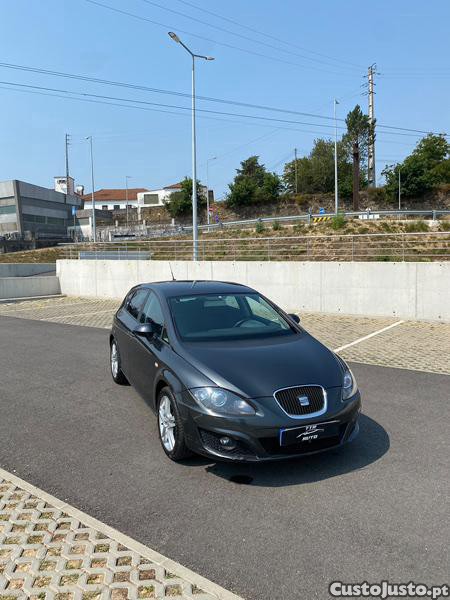 SEAT Leon 1.6TDI — fotografia 4