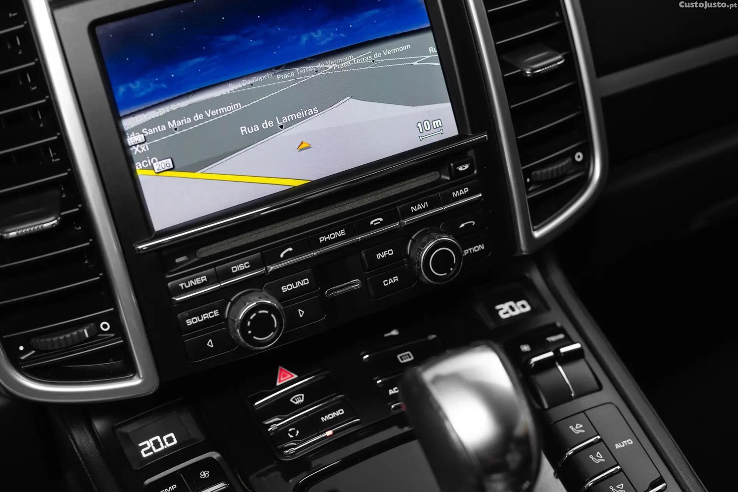 Porsche Cayenne S — fotografia 4