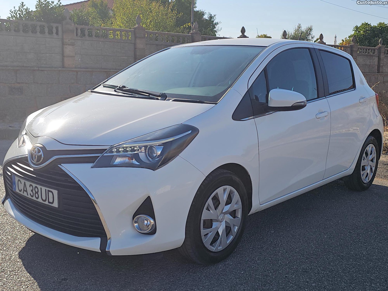 Toyota Yaris 1.0 VVT-i Confort AC + CAMERA TRASEIRA — fotografia 11