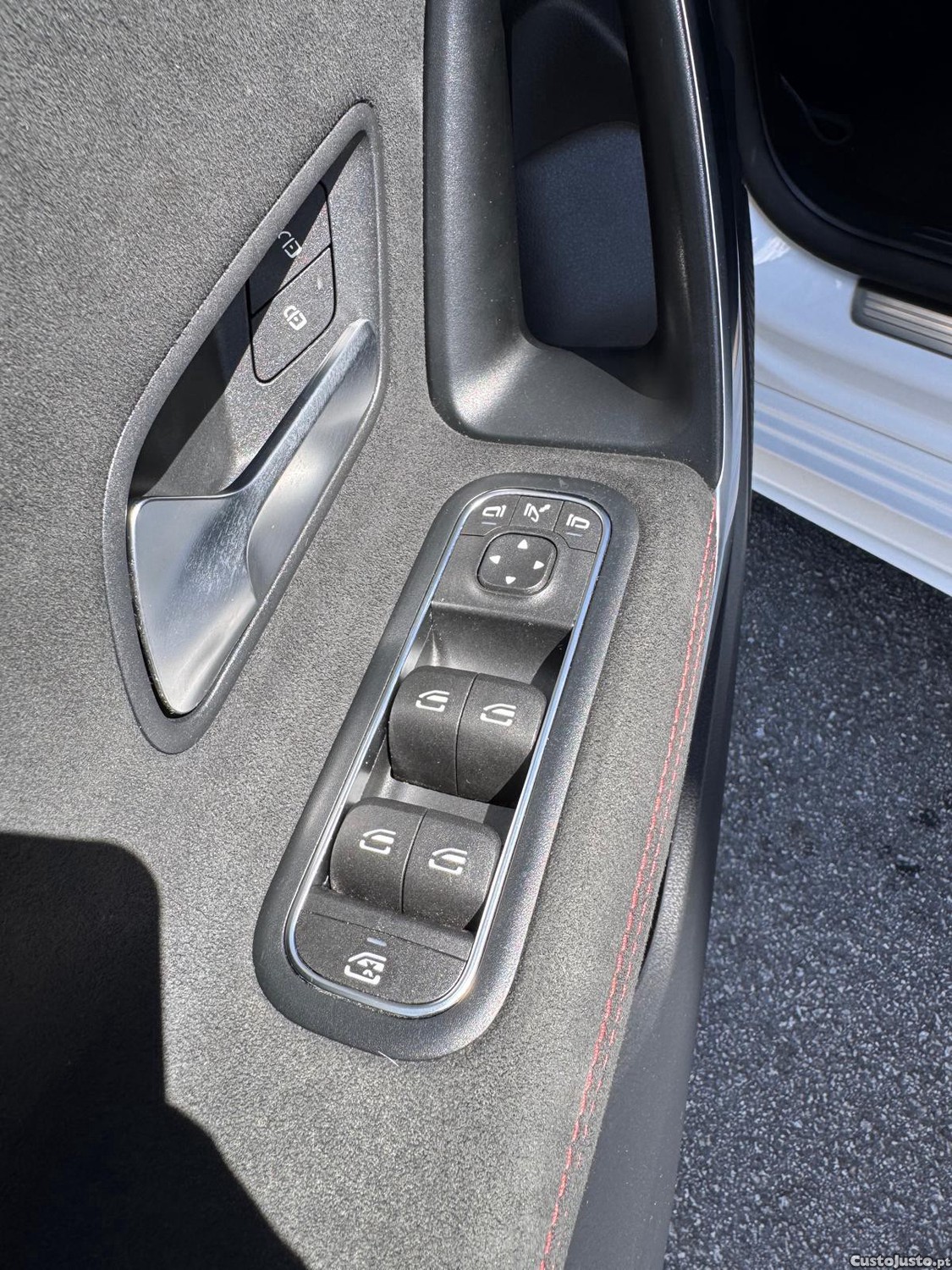 Mercedes-Benz A 200 AMG Line Aut. — fotografia 9