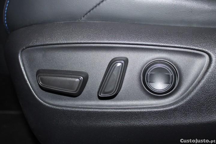 Toyota RAV4 2.5 HDF Square Collection — fotografia 4