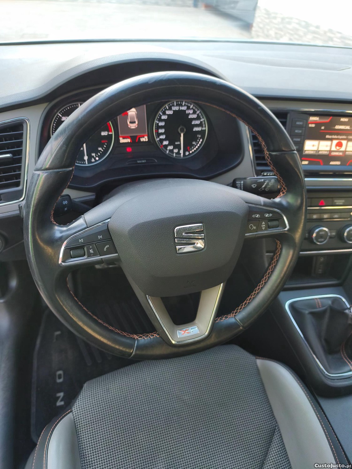 SEAT Leon X experience 4drive — fotografia 11