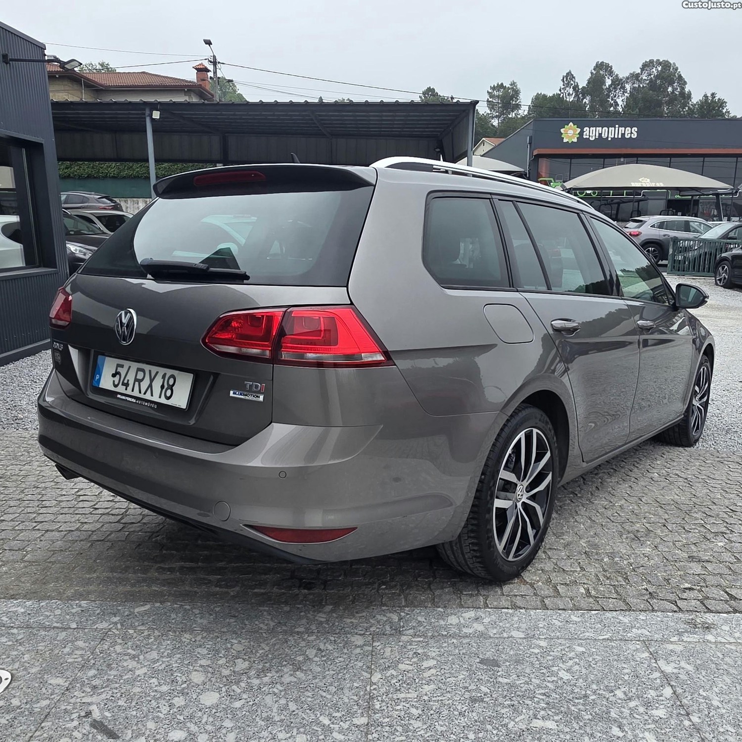Volkswagen Golf Variant 1.6 TDi GPS Edition — fotografia 12