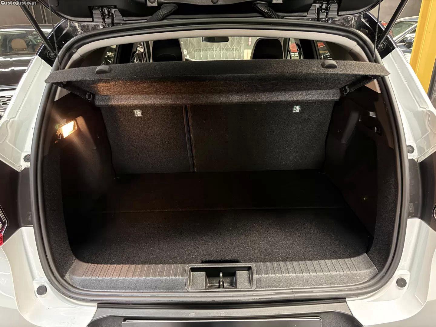 Renault Captur 1.6 e-tech plug-in intens — fotografia 4