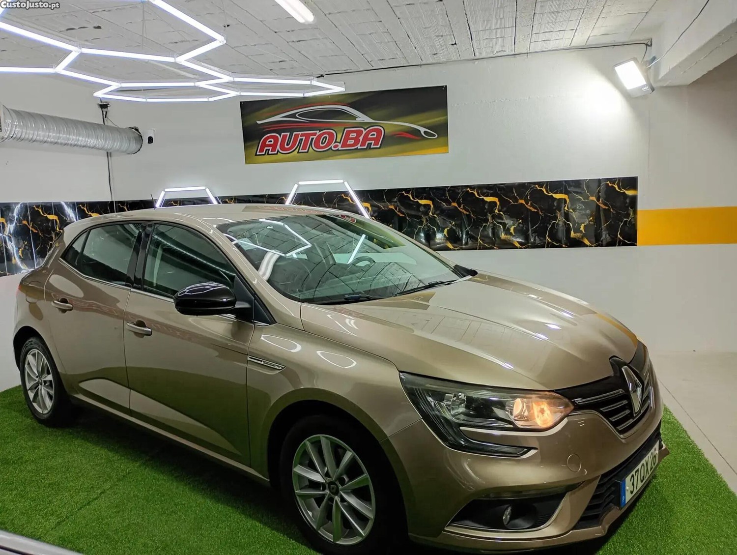 Renault Mégane 1.5 dCi Limited SS — fotografia 17