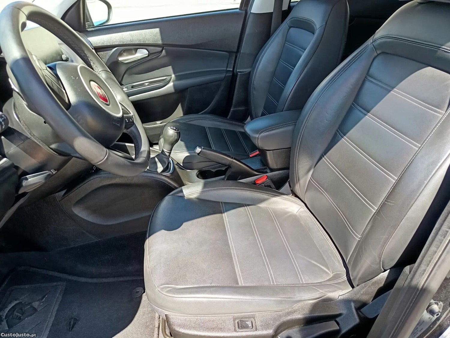 Fiat Tipo 1.3 M-Jet Sport — fotografia 17