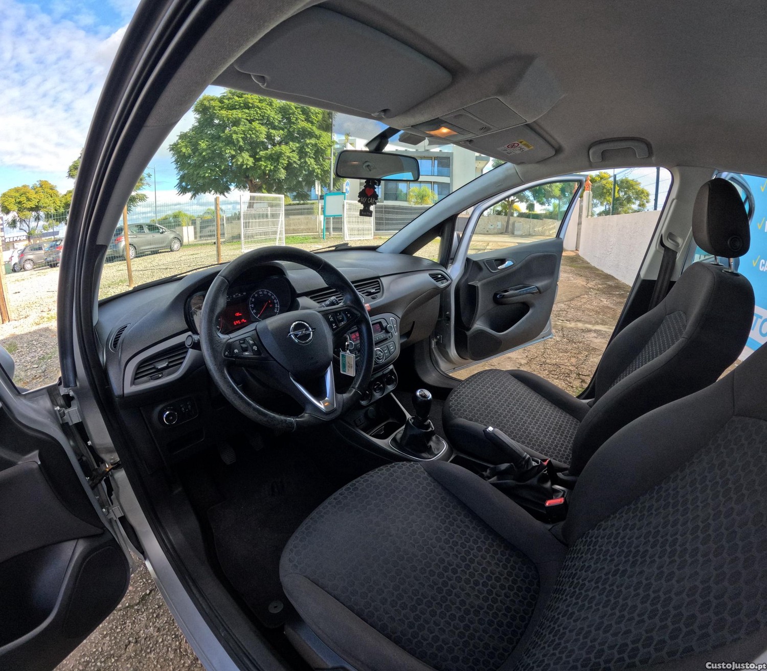 Opel Corsa Edition 1.2 — fotografia 8
