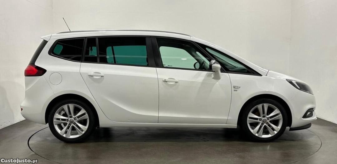 Opel Zafira Tourer - 17 — photo 2