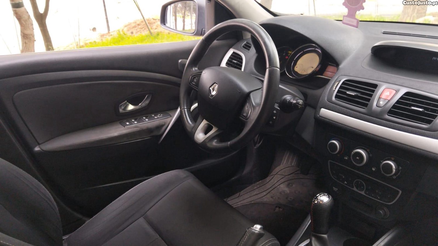 Renault Mégane Sports Tourer 1.5 DCi — fotografia 5