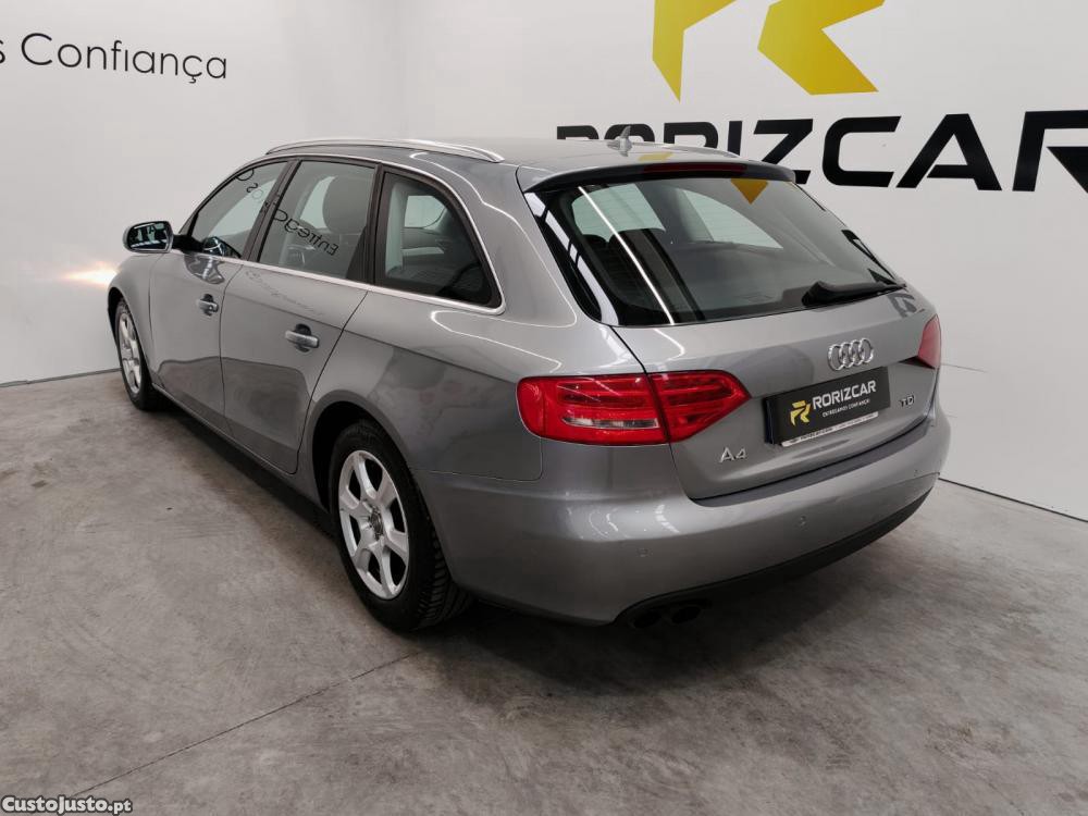 Audi A4 2.0 TDI Advance — fotografia 16