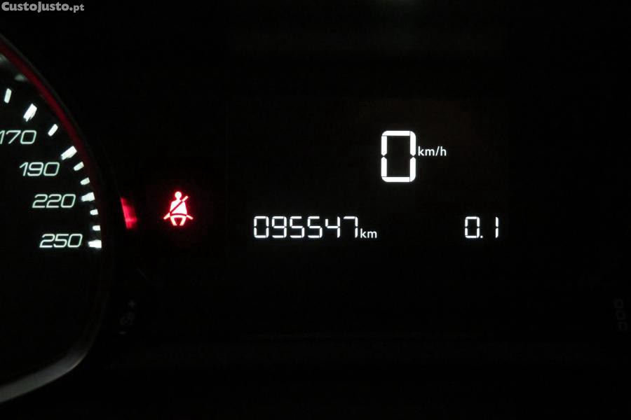 Peugeot 308 1.5 BlueHDi Style — fotografia 6