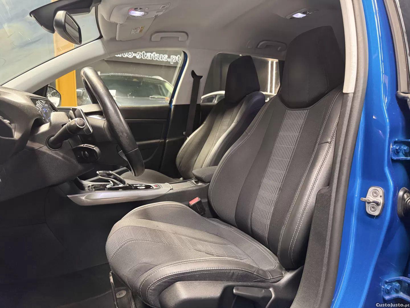 Peugeot 308 1.5 bluehdi style eat8 — fotografia 6