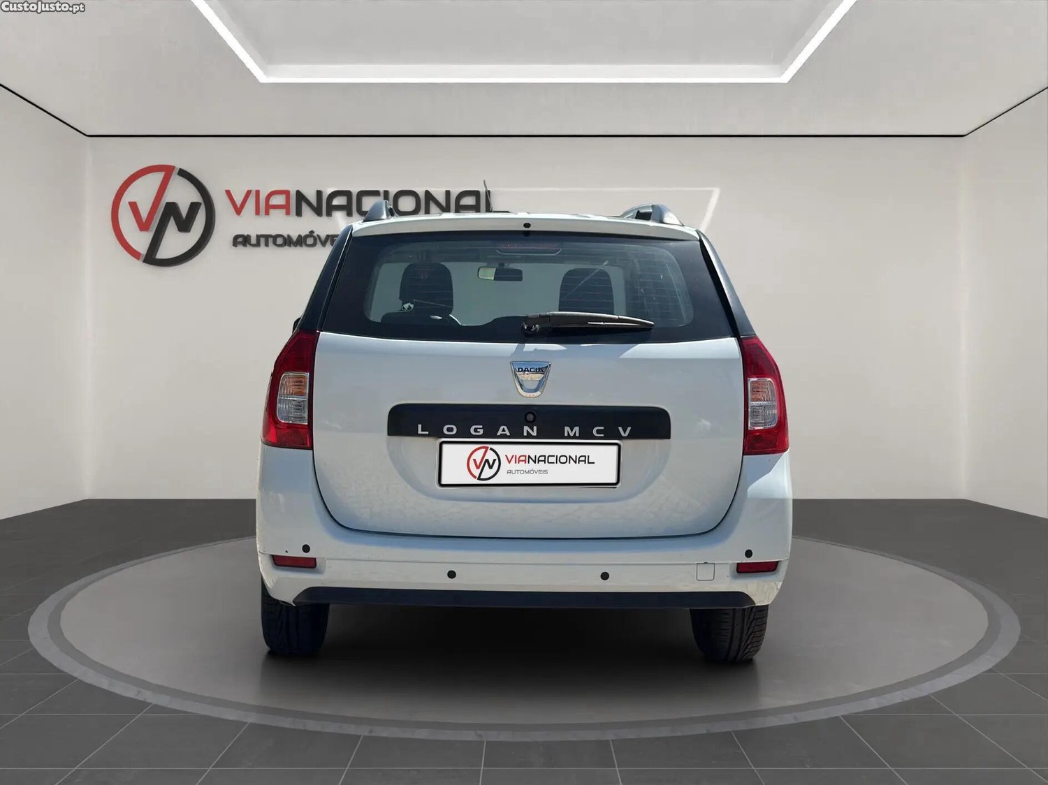 Dacia Logan 0.9 TCe Comfort Bi-Fuel — fotografia 12