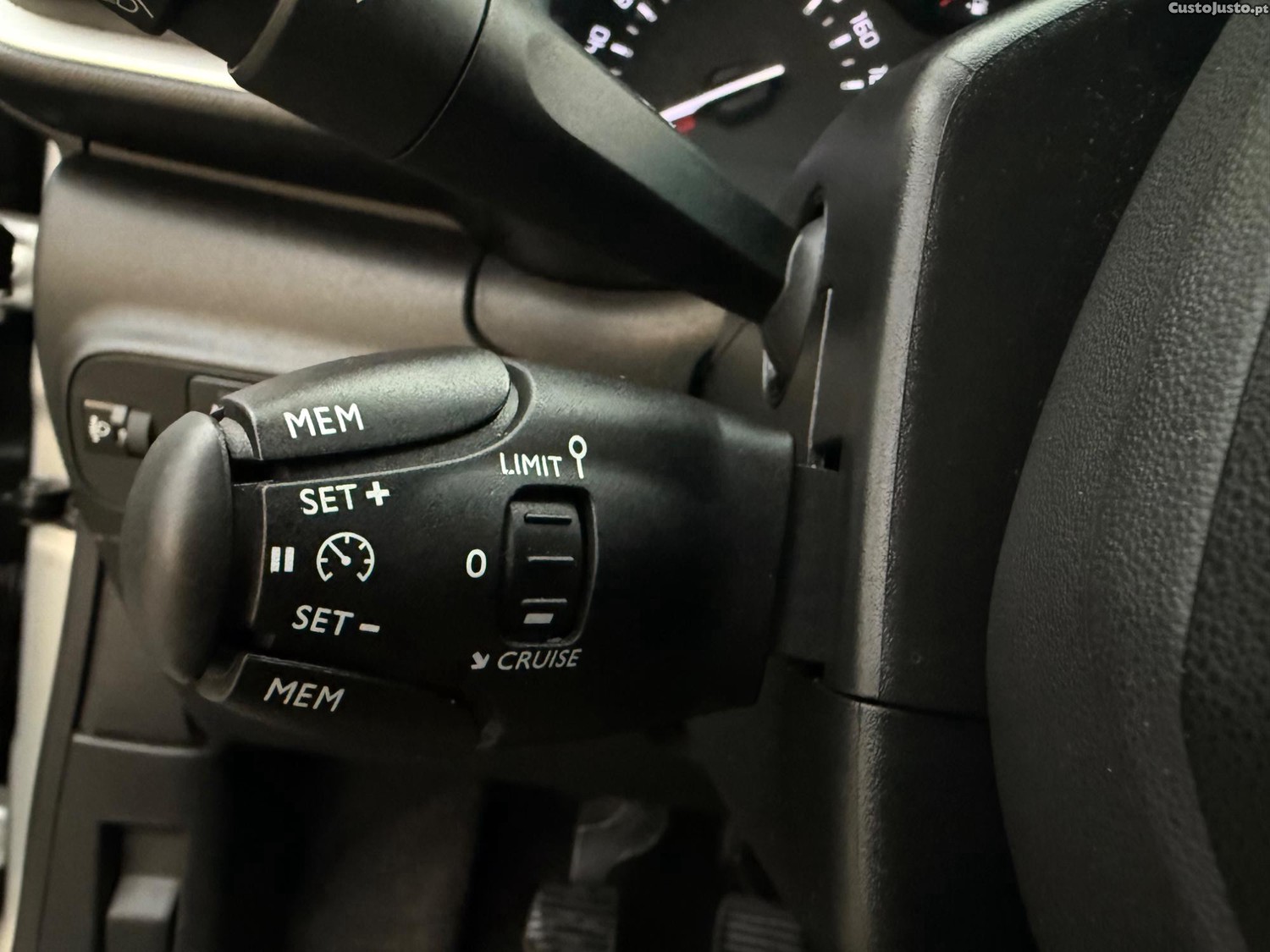 Citroën C3 1.2 PureTech Feel — fotografia 3