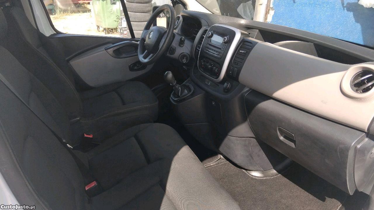 Renault Trafic 3 — fotografia 4