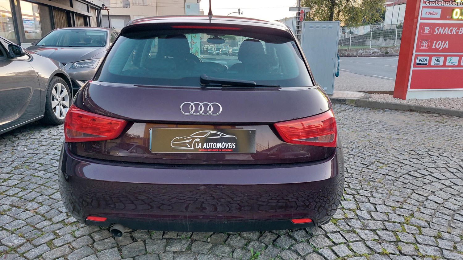Audi A1 1.6 TDI5 portasmuito novo — fotografia 8