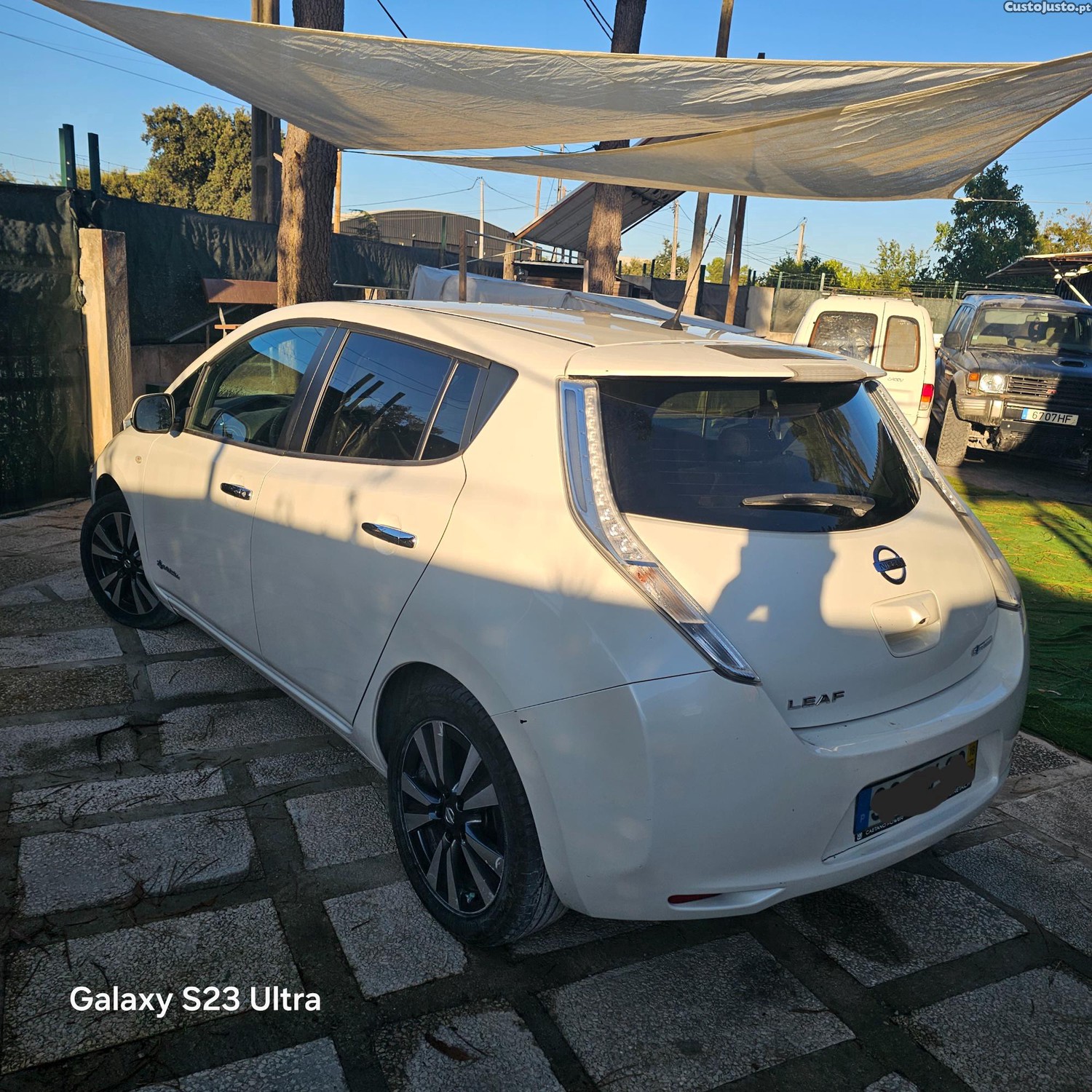 Nissan Leaf 40Kwh — fotografia 4