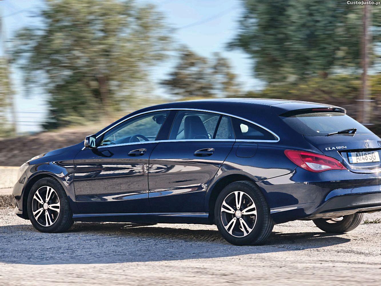 Mercedes-Benz CLA 180 d Shooting Brake — fotografia 8