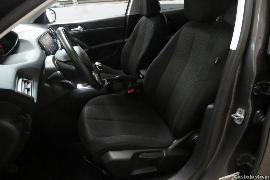 Peugeot 308 1.5 BlueHDi Style — fotografia 19