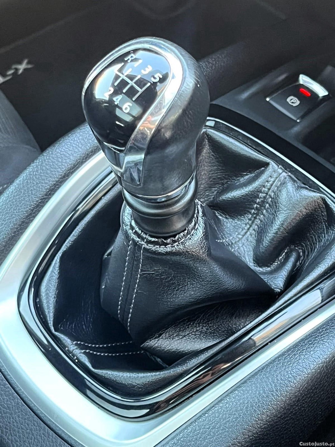Nissan X-Trail 1.6 dCi Tekna — fotografia 19