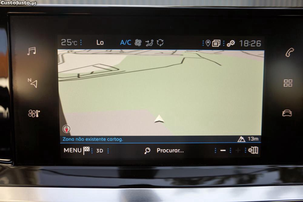Peugeot 2008 1.2 PureTech Allure — fotografia 3