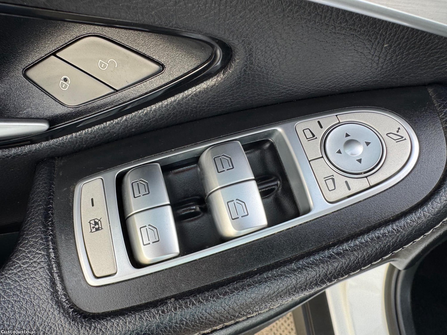 Mercedes-Benz GLC 250 Diesel 204CV Full AMG C/Novo Teto abrir Panorâmico — fotografia 9