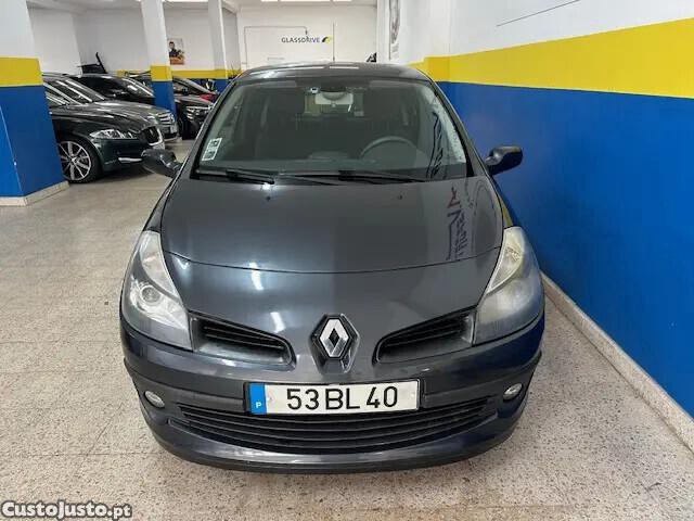 Renault Clio 1.2 16V Dynamique — fotografia 16