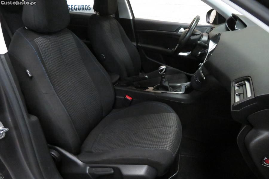 Peugeot 308 1.5 BlueHDi Style — fotografia 18