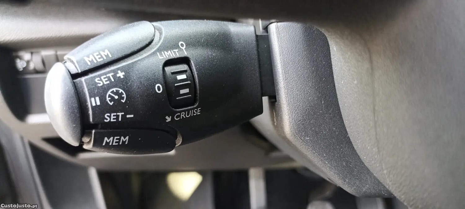 Citroën C5 Aircross BlueHDI 130 S&S LIVE — fotografia 8